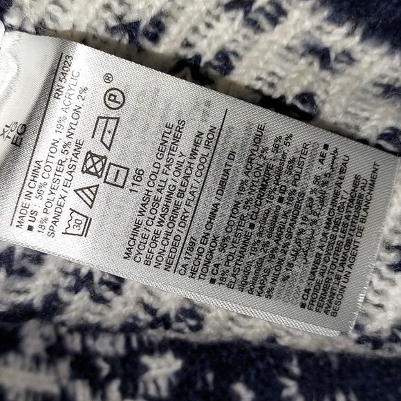 Old Navy Women's Sweater Cardigan..XL - Picture 6 of 7